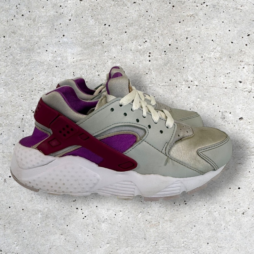Nike Kids Sneakers - White and Purple